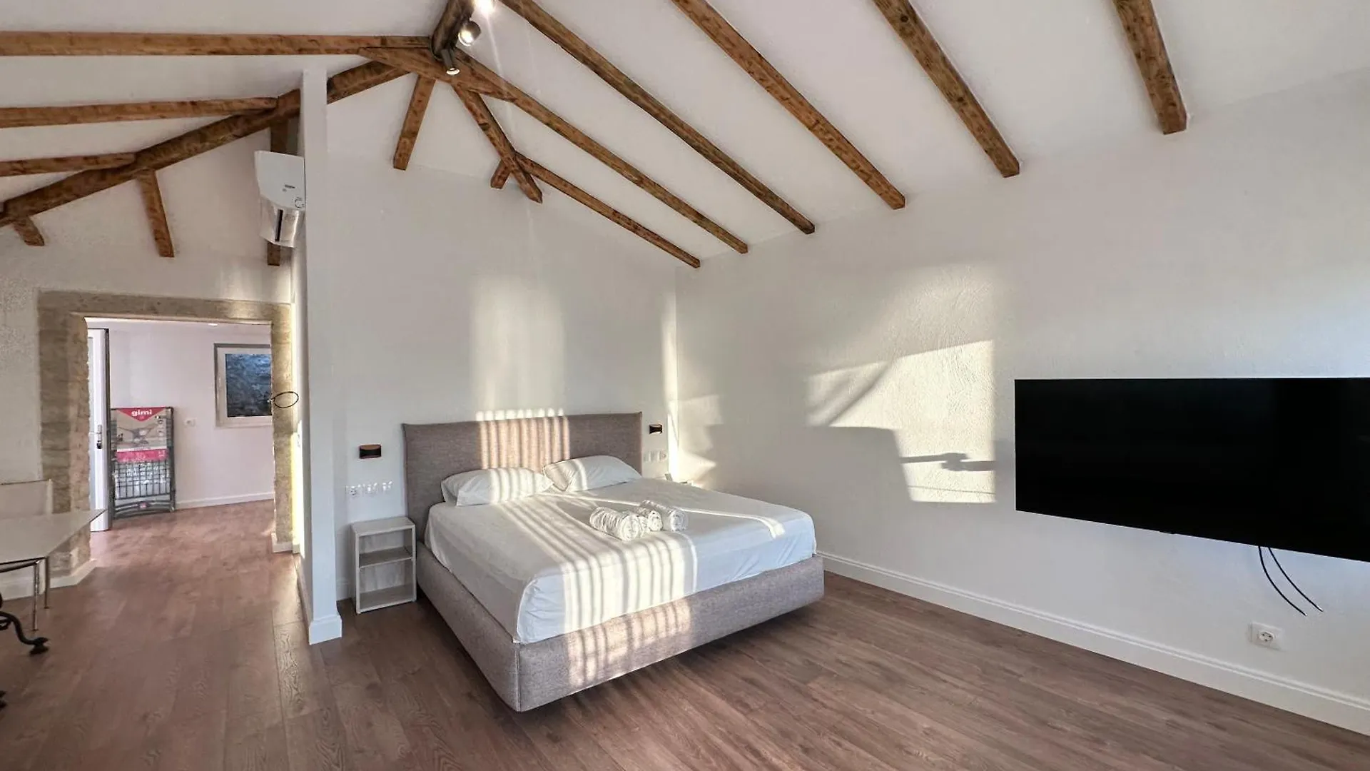 White Stone Villa Himare Albania
